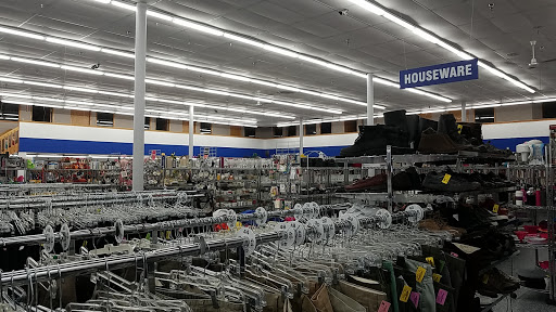 Thrift Store «St Vincent de Paul Kenosha Thrift Store», reviews and photos, 7531 30th Ave, Kenosha, WI 53142, USA