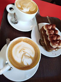 Cappuccino du Café illy à Paris - n°11