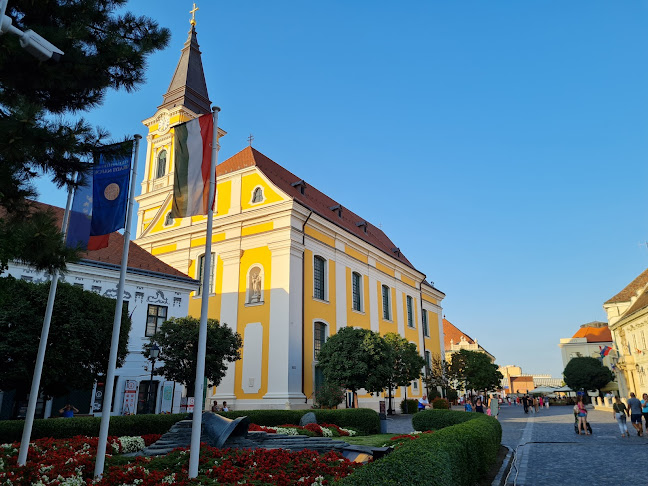 Hozzászólások és értékelések az Székesfehérvár belváros-ról