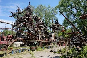 Dr. Evermor's Sculpture Park image