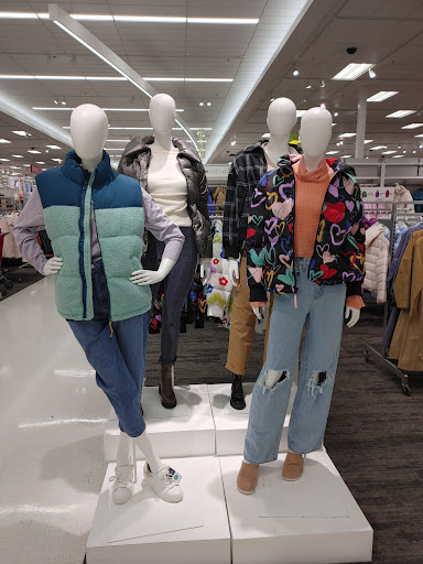 Department Store «Target», reviews and photos, 800 Broadview Village Sq, Broadview, IL 60155, USA