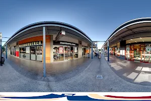 Waurn Ponds Shopping Centre image