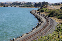 Pinole Shores Park