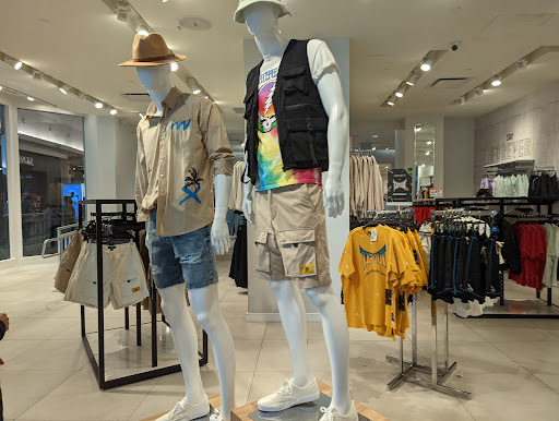 Clothing Store «Forever 21», reviews and photos, 1 Garden State Plaza Blvd, Paramus, NJ 07652, USA