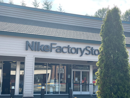 Shopping Mall «North Bend Premium Outlets», reviews and photos, 461 S Fork Ave SW, North Bend, WA 98045, USA