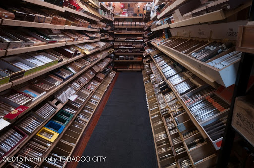 Tobacco Shop «Tobacco City», reviews and photos, 3281 W 115th St, Merrionette Park, IL 60803, USA