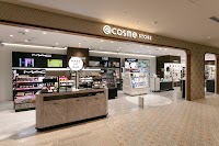 @cosme STORE ニュウマン横浜店（アットコスメストア）