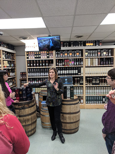 Wine Store «Norfolk Wine & Spirits», reviews and photos, 206 Dedham St, Norfolk, MA 02056, USA