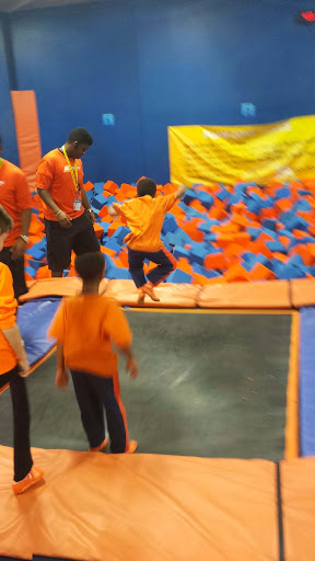 Amusement Center «Sky Zone Trampoline Park», reviews and photos, 11745 Commons Dr, Springdale, OH 45246, USA