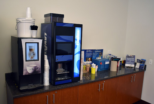 Subaru Dealer «Mid City Subaru Chicago», reviews and photos, 4330 W Irving Park Rd, Chicago, IL 60641, USA