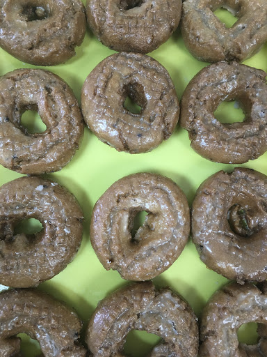 Donut Shop «Donut Palace», reviews and photos, 113 S Interstate Hwy 35, New Braunfels, TX 78130, USA