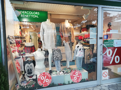 Outlet Undercolors of Benetton