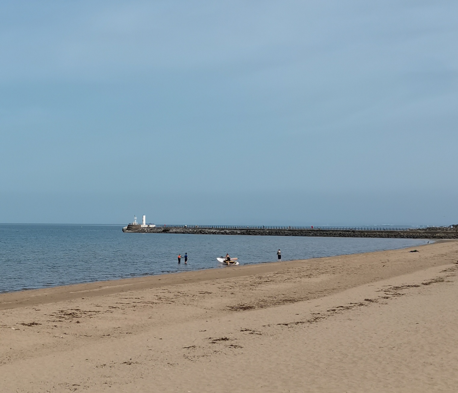 Ayr beach photo #7