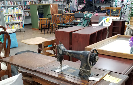 Thrift Store «Goodwill Retail Store of Chesterfield – The Valley», reviews and photos, 17355 Edison Ave, Chesterfield, MO 63005, USA