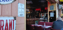 Atmosphère du Restaurant Le Charleston à Saint-Aubin-sur-Mer - n°10