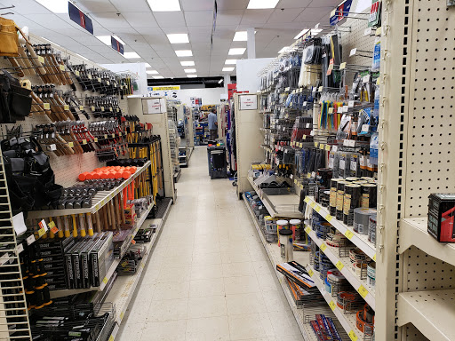 Hardware Store «Harbor Freight Tools», reviews and photos, 668 N. Riverside, Clarksville, TN 37040, USA