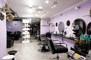 Awesome Hair & Beauty Salon image