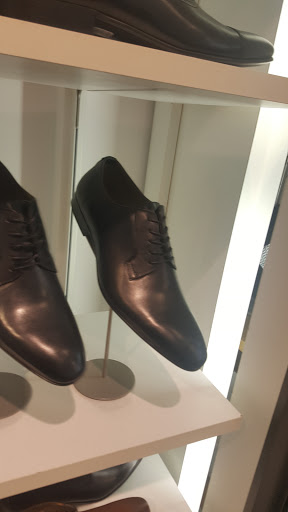 Shoe Store «Aldo Shoes», reviews and photos, 751 Collins Ave, Miami Beach, FL 33139, USA