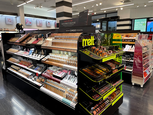 Cosmetics Store «SEPHORA», reviews and photos, 5 Woodfield Mall, Schaumburg, IL 60173, USA