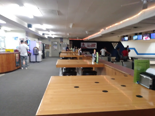 Bowling Alley «Woodburn Bowl», reviews and photos, 435 N Pacific Hwy, Woodburn, OR 97071, USA