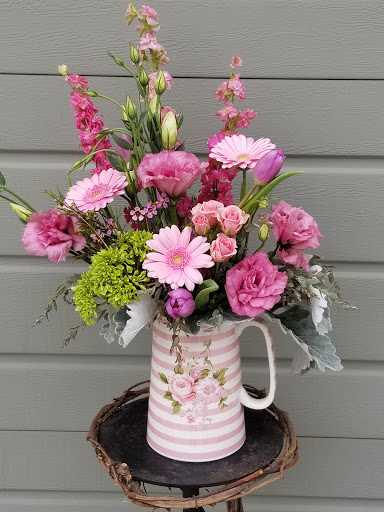 Florist «Amazing Petals», reviews and photos, 125 S Broadway St, Lake Orion, MI 48362, USA