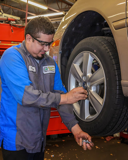 Auto Repair Shop «Hogan & Sons Tire and Auto», reviews and photos, 2421 Centreville Rd, Herndon, VA 20171, USA