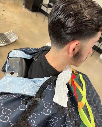 Barber Shop «Bellissimo Barber Shop», reviews and photos, 489 E High St #2, Moorpark, CA 93021, USA