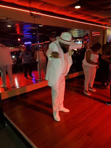 Bar & Grill «Chicago Bar & Grill», reviews and photos, 4444 FM 1960, Houston, TX 77068, USA