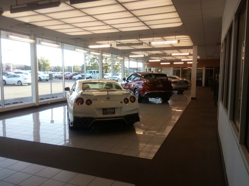 Car Dealer «Nissan of St. Charles», reviews and photos, 2535 E Main St, St Charles, IL 60174, USA