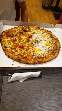 Pizza du Pizzas à emporter House pizza à Civrieux-d'Azergues - n°17