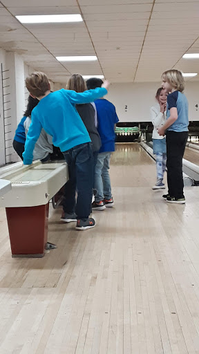 Bowling Alley «Danbury Duck Pin Lanes», reviews and photos, 7 E Hayestown Rd, Danbury, CT 06811, USA