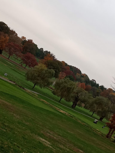 Golf Course «Hunter Memorial Golf Course», reviews and photos, 688 Westfield Rd, Meriden, CT 06450, USA