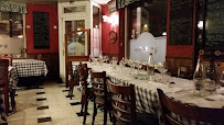 Atmosphère du Restaurant français Le Roi de la Moule à Ronchin - n°10