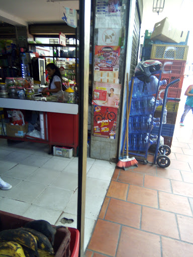 Tienda D1 - Cristobal Colón