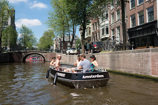 Mokum boat rental Amsterdam