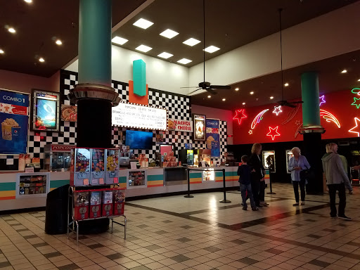 Movie Theater «Village 8 Movies», reviews and photos, 6808 S Memorial Dr, Tulsa, OK 74133, USA