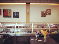 Atmosphère du Restaurant de sushis sur tapis roulant Restaurant Asia | Buffet asiatique - Sushi bar à Chasseneuil-du-Poitou - n°17