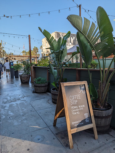 Menottis Coffee Stop image
