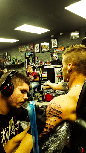 Explore boyfriend name tattoos ideas, creative tattoo ideas in Miami, available at INKAHOLIK TATTOOS