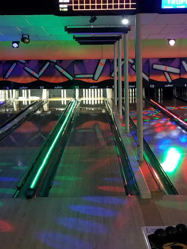 Bowling Alley «Metro Bowl», reviews and photos, 63 Foster St # 1, Peabody, MA 01960, USA