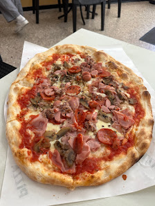 Pizzeria Da Asporto La Rocca Via Andrea Costa, 34, 42017 Novellara RE, Italia