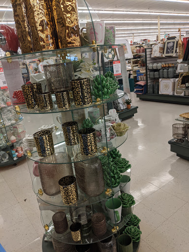 Craft Store «Hobby Lobby», reviews and photos, 5329 Monroe St, Toledo, OH 43623, USA