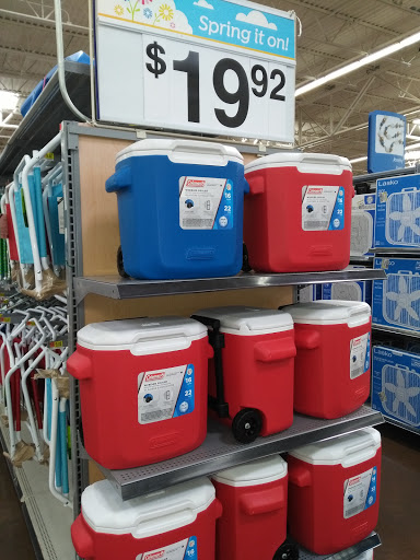 Department Store «Walmart Supercenter», reviews and photos, 1425 NE 163rd St, North Miami Beach, FL 33162, USA