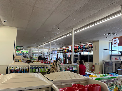 Dollar Store «Dollar Tree», reviews and photos, 5900 E Virginia Beach Blvd Ste 206, Norfolk, VA 23502, USA