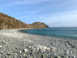 Photo de Blue Cobblestone beach avec un niveau de propreté de assez propre