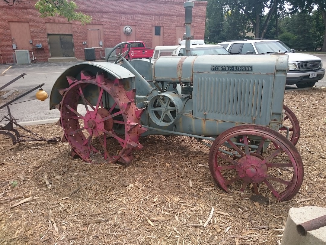 Larsen Tractor Museum