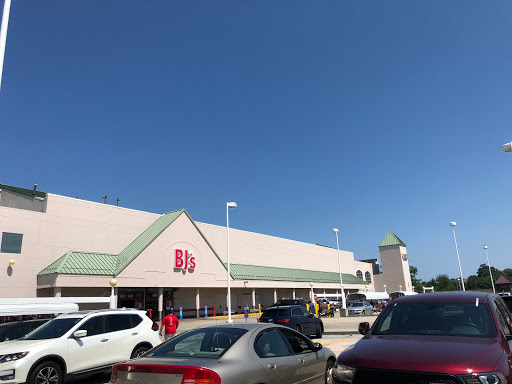 BJ’s Wholesale Club, 40 Black Rock Turnpike, Fairfield, CT 06825, USA, 