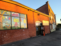 Laundry Palace - Photo 3 - Car repair in Fall River, MA, New Bedford