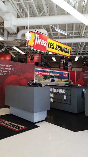 Tire Shop «Les Schwab Tire Center», reviews and photos, 610 E North Bend Way, North Bend, WA 98045, USA
