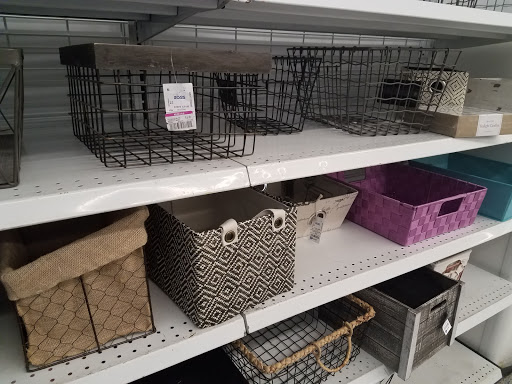 Clothing Store «Ross Dress for Less», reviews and photos, 405 Westlake Center, Daly City, CA 94015, USA